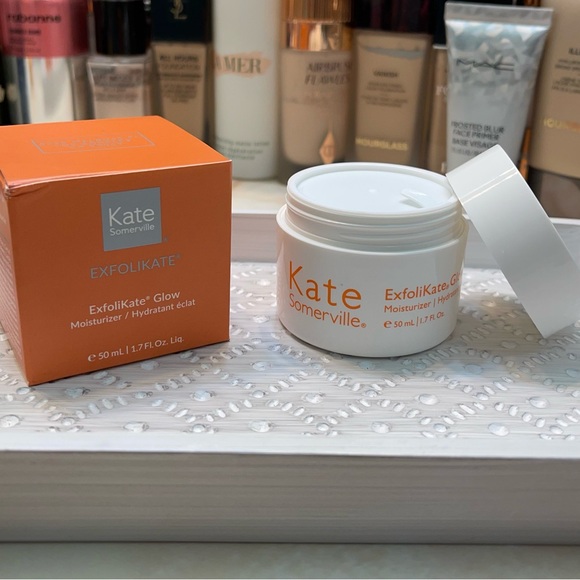 Kate Somerville ~ ‘EXFOLIKATE GLOW’ Moisturizer ~ 1.7 fl. oz./50 ml ~ NIB